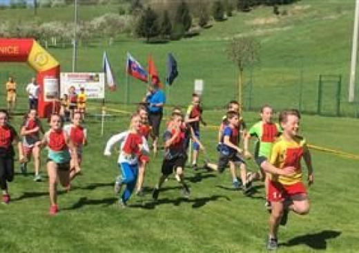 Závodíme, fandíme